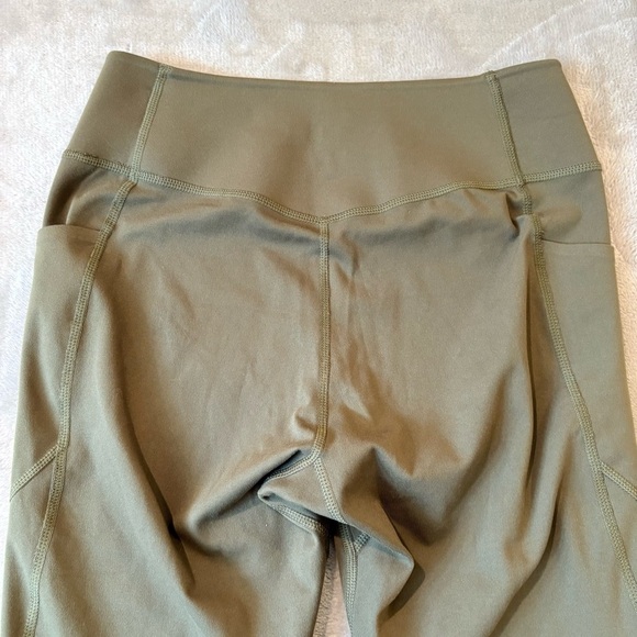 Uniqlo Khaki Gym Athletic Activewear Leggings Wmn’s Sz S - Picture 5 of 7